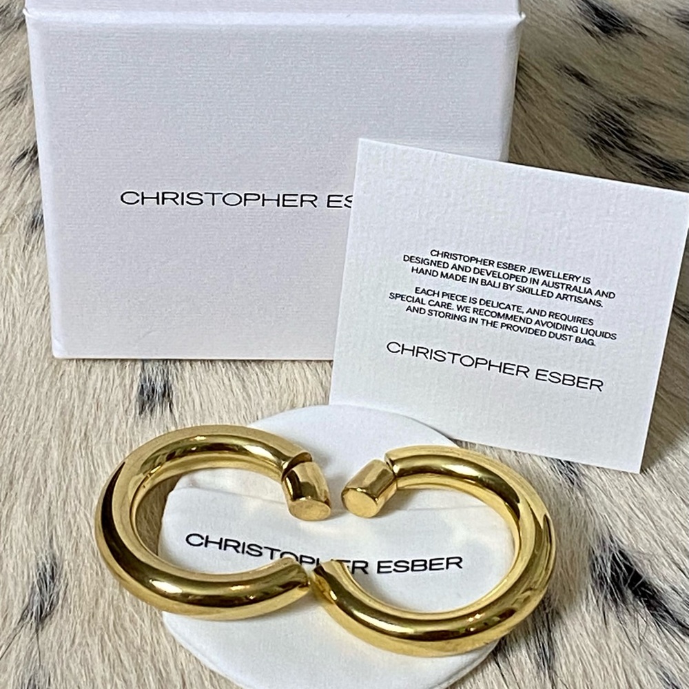 CHRISTOPHER ESBER REVERSED MAGNUM HOOPS, GOLD